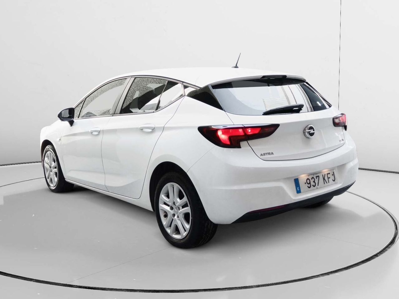 Opel Astra 1.6 CDTI Business - foto 5