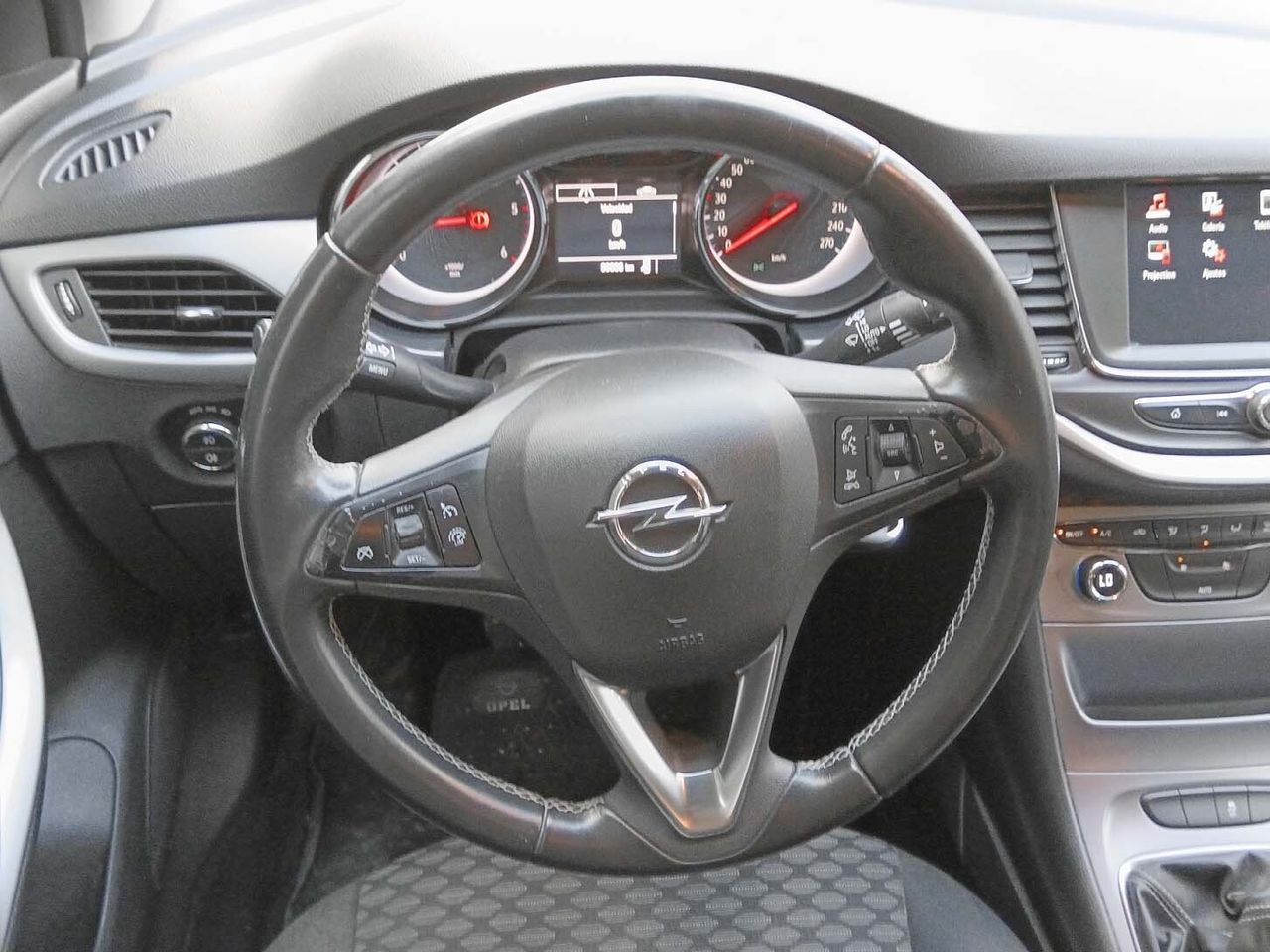 Opel Astra 1.6 CDTI Business - foto 10