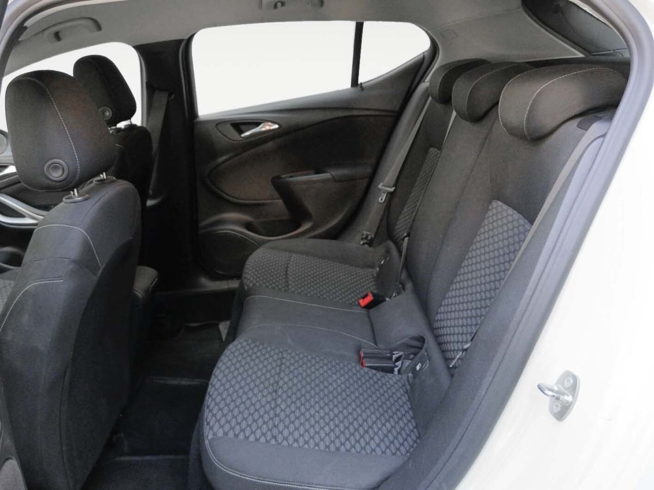 Opel Astra 1.6 CDTI Business - foto 12