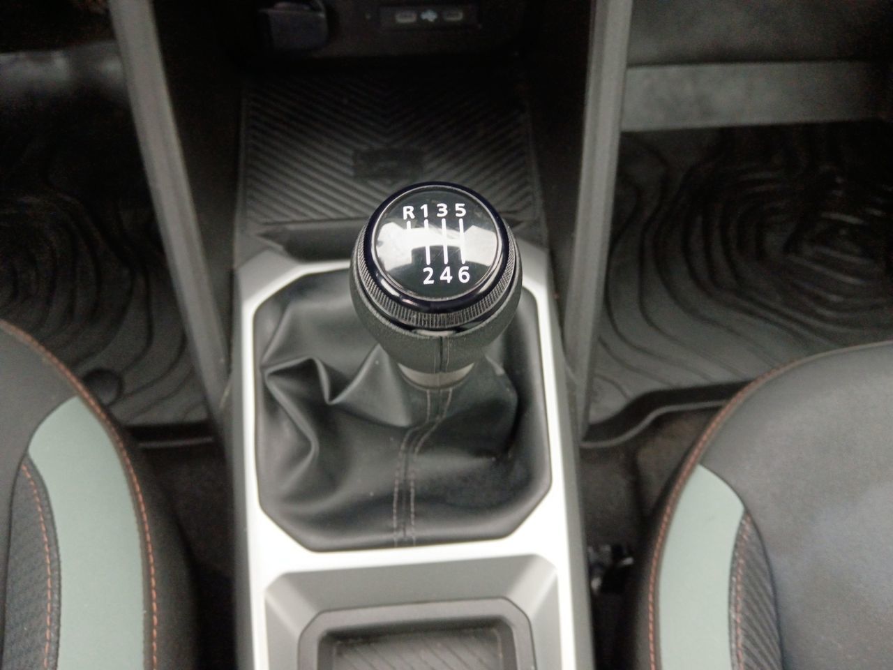 Dacia Duster Extreme 48V TCe 4x2 - foto 12
