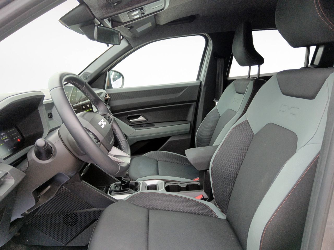 Dacia Duster Extreme 48V TCe 4x2 - foto 9