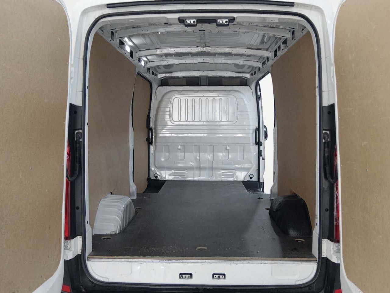 MAXUS eDeliver 9 L3H2 89 kWh - foto 14