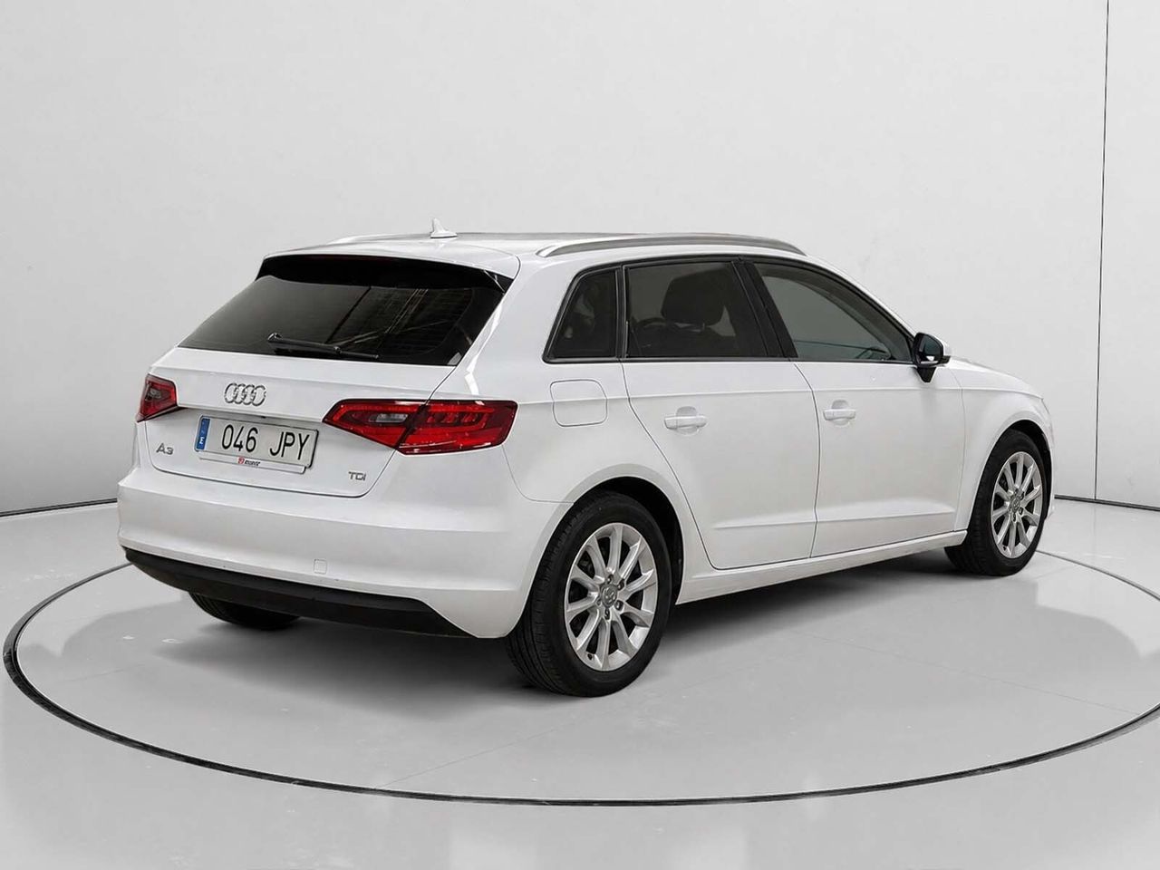 Audi A3 Attraction 1.6 TDI clean diesel - foto 3