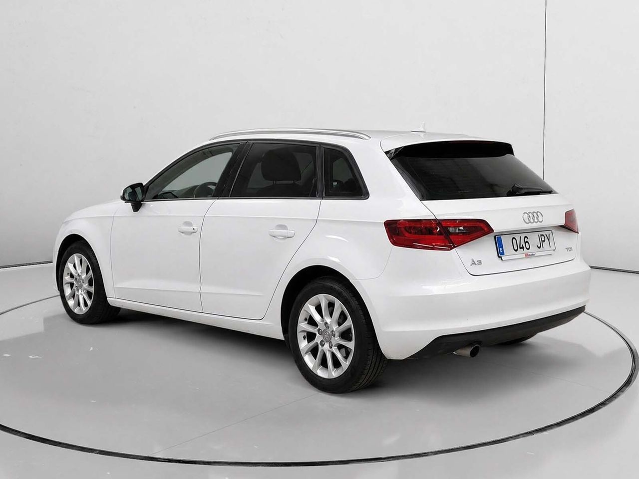 Audi A3 Attraction 1.6 TDI clean diesel - foto 5