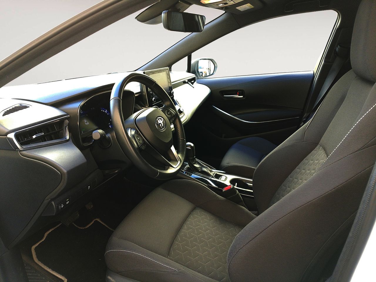 Toyota Corolla 140H Active Plus - foto 8