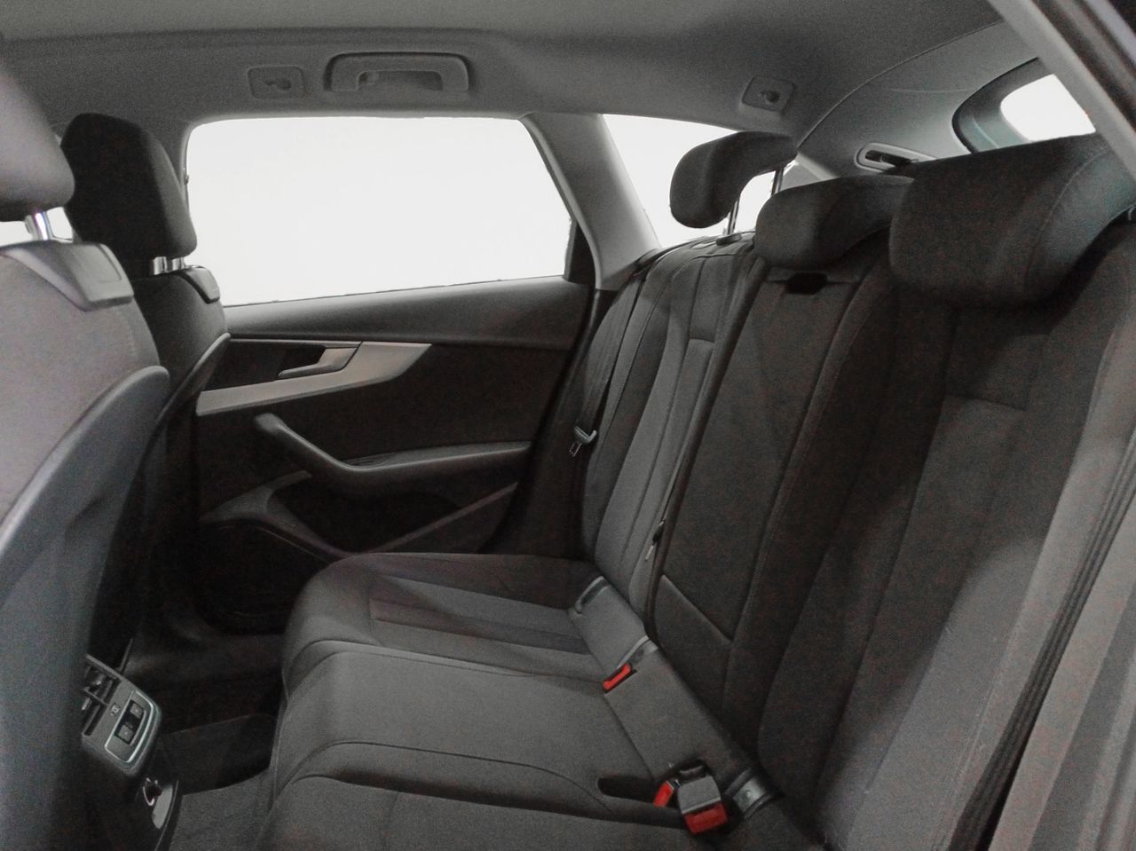 Audi A4 S line 35 TFSI S tronic - foto 10