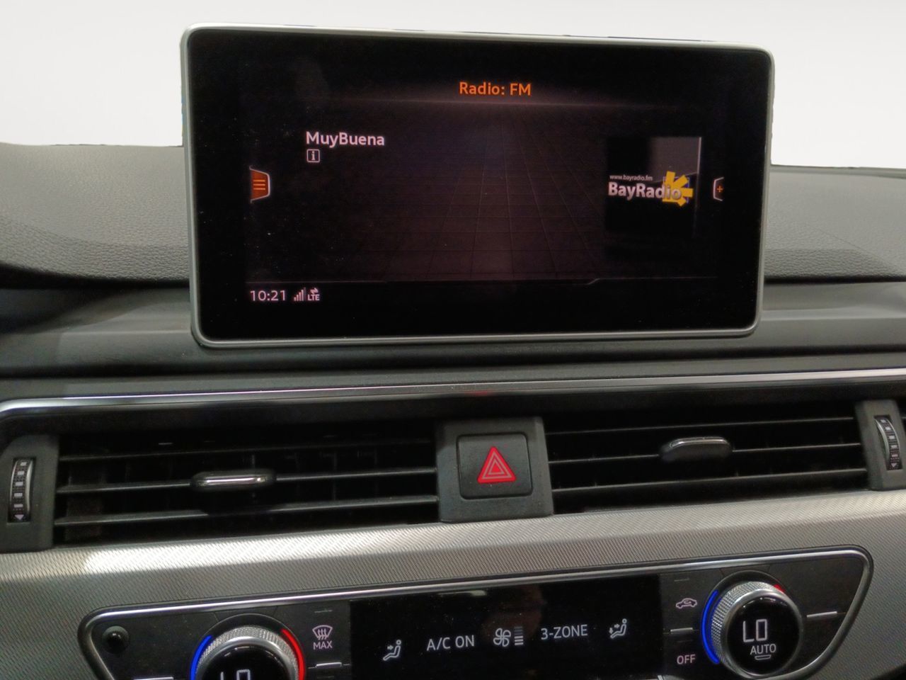 Audi A4 S line 35 TFSI S tronic - foto 17