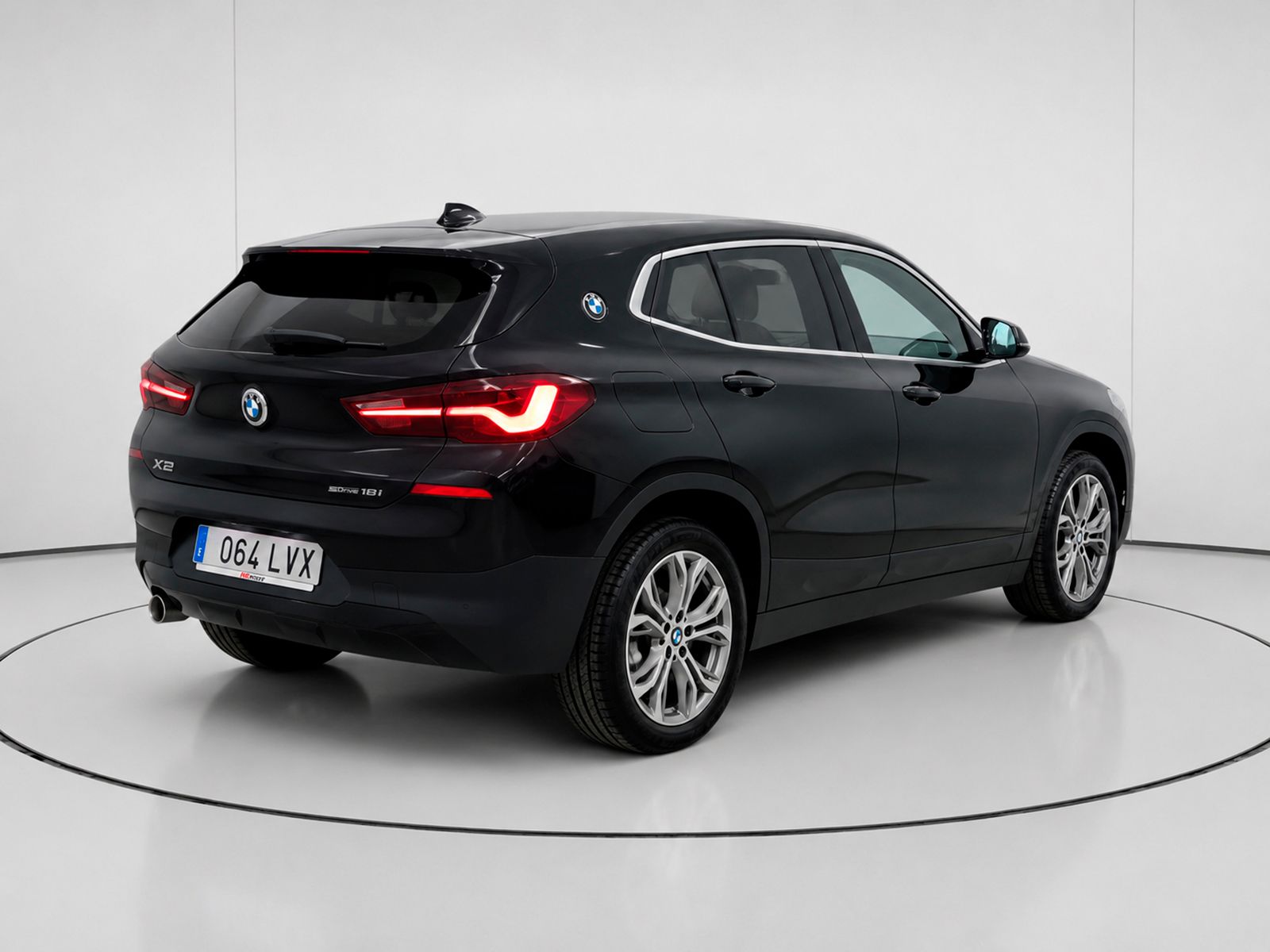 BMW X2 sDrive18i - foto 3
