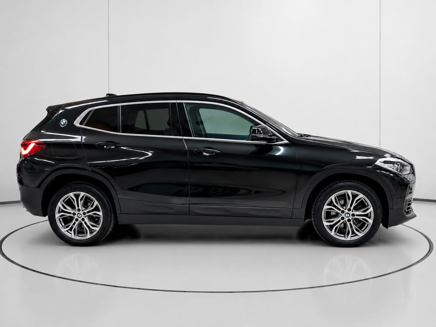 BMW X2 sDrive18i - foto 2