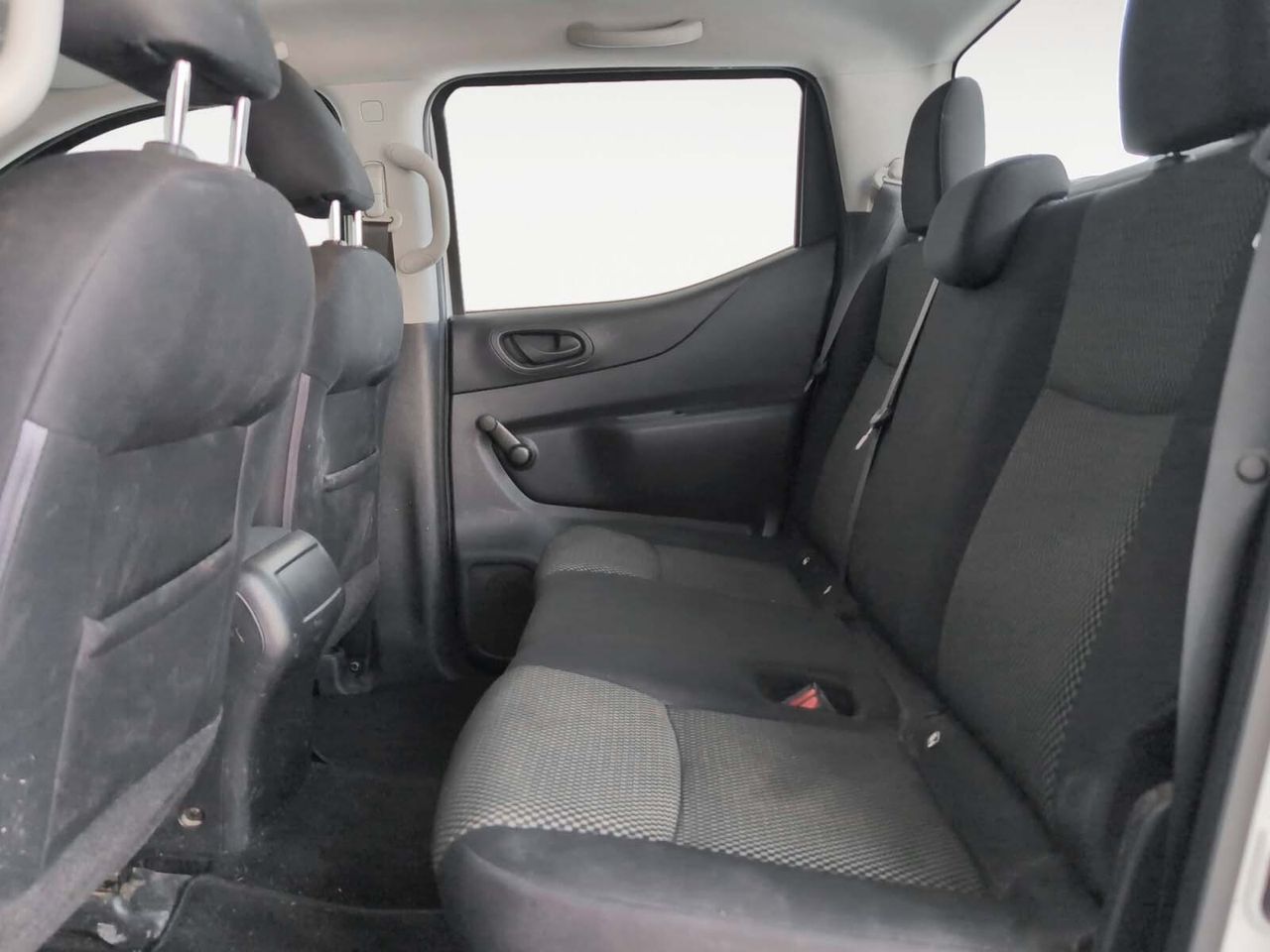 Nissan Navara PickUp 2.3 dCi Doble Cabina Visia - foto 12