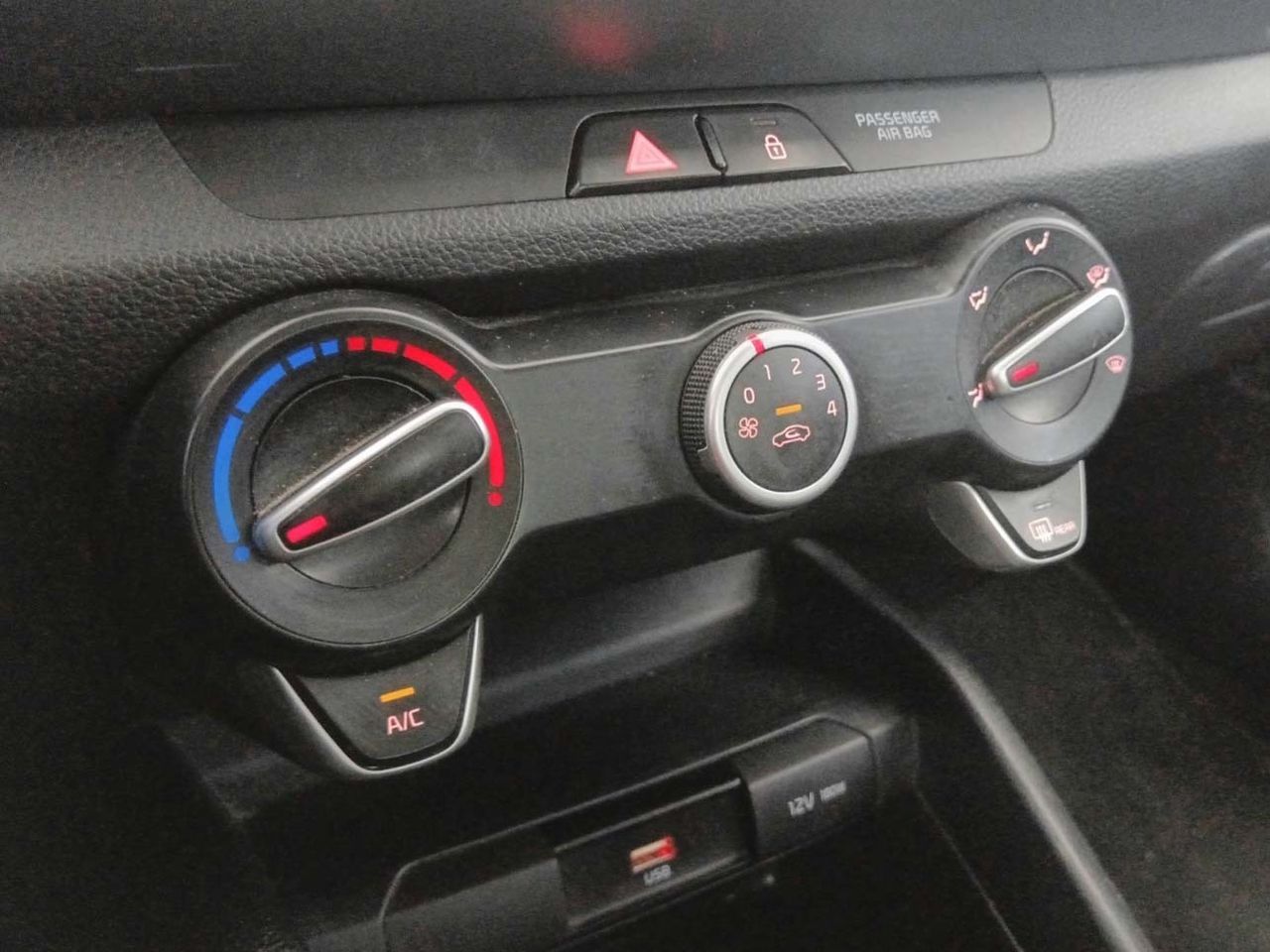 Kia Stonic 1.0 T-GDi MHEV Business - foto 19