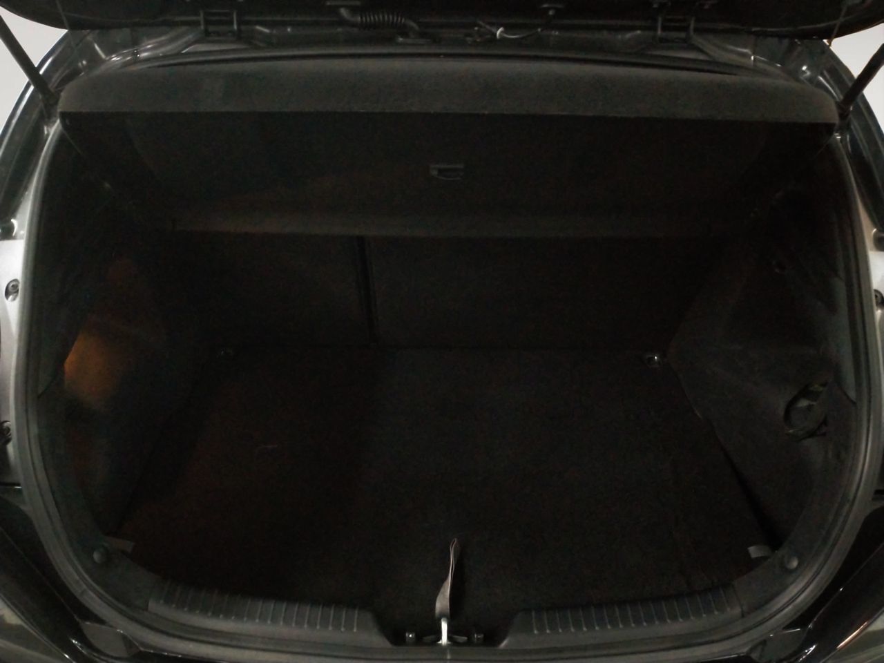 Kia Ceed 1.6 T-GDi GT - foto 13