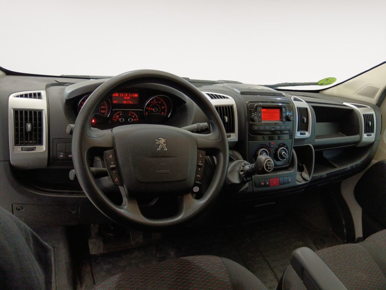 Peugeot Boxer Furgon BlueHDi 140 435 L3H3 - foto 7