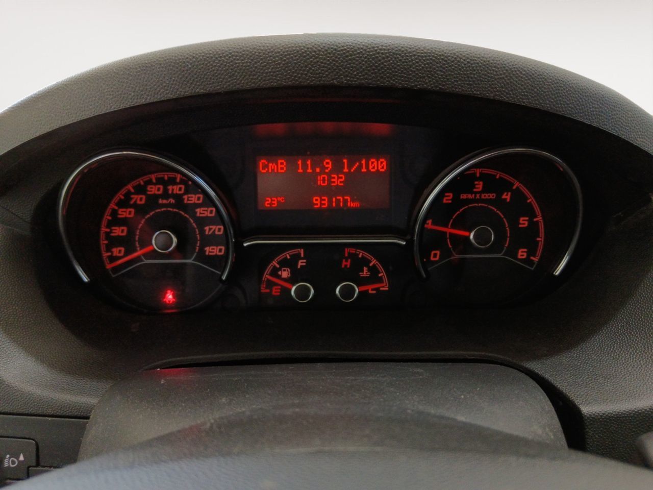 Peugeot Boxer Furgon BlueHDi 140 435 L3H3 - foto 14