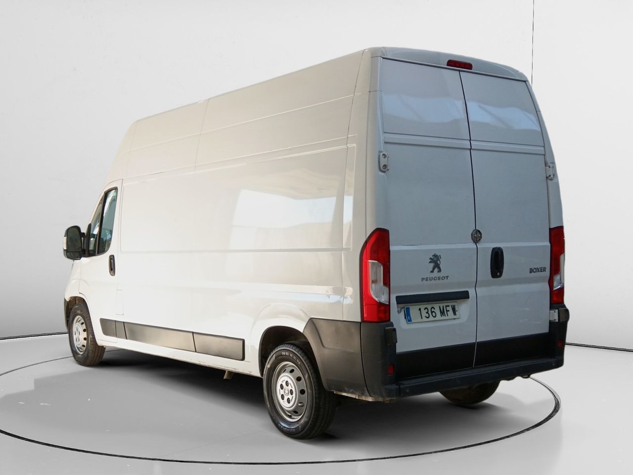 Peugeot Boxer Furgon BlueHDi 140 435 L3H3 - foto 4