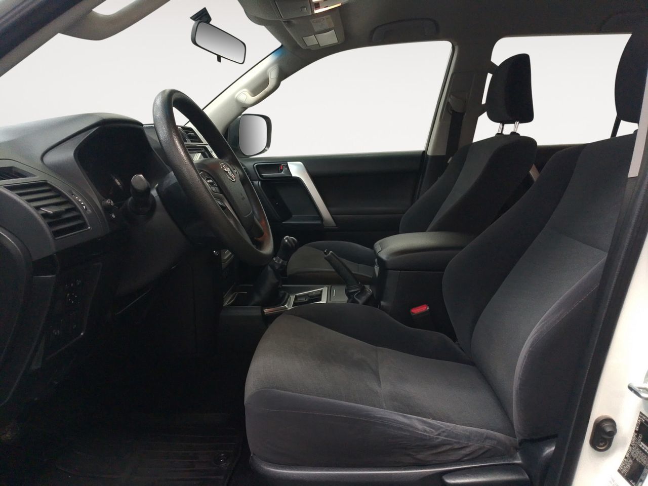 Toyota Land Cruiser 2.8 D-4D GX - foto 9