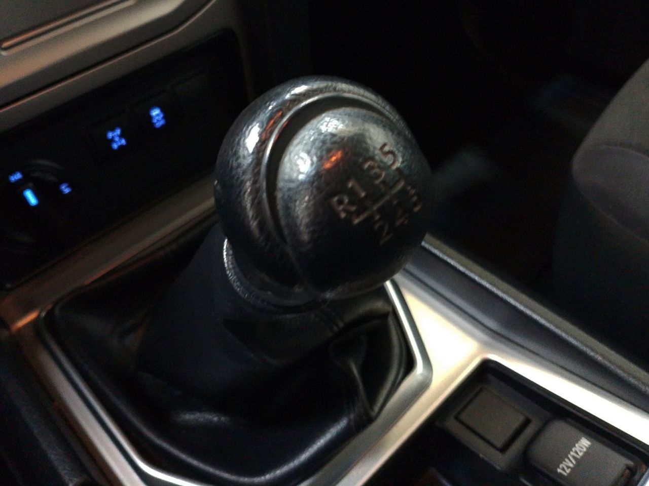 Toyota Land Cruiser 2.8 D-4D GX - foto 13