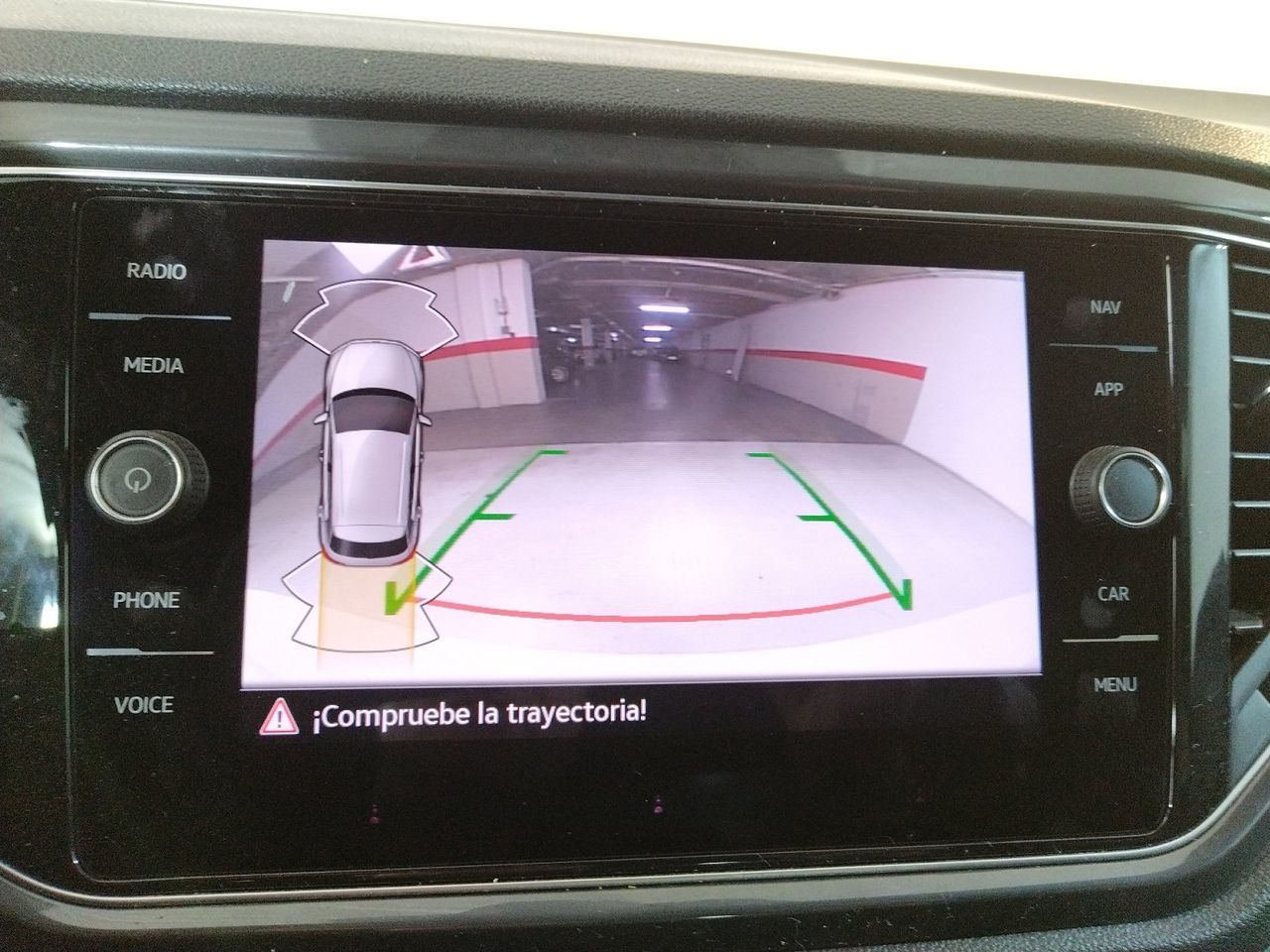 Volkswagen T-Roc Sport 2.0 TDI DSG - foto 15