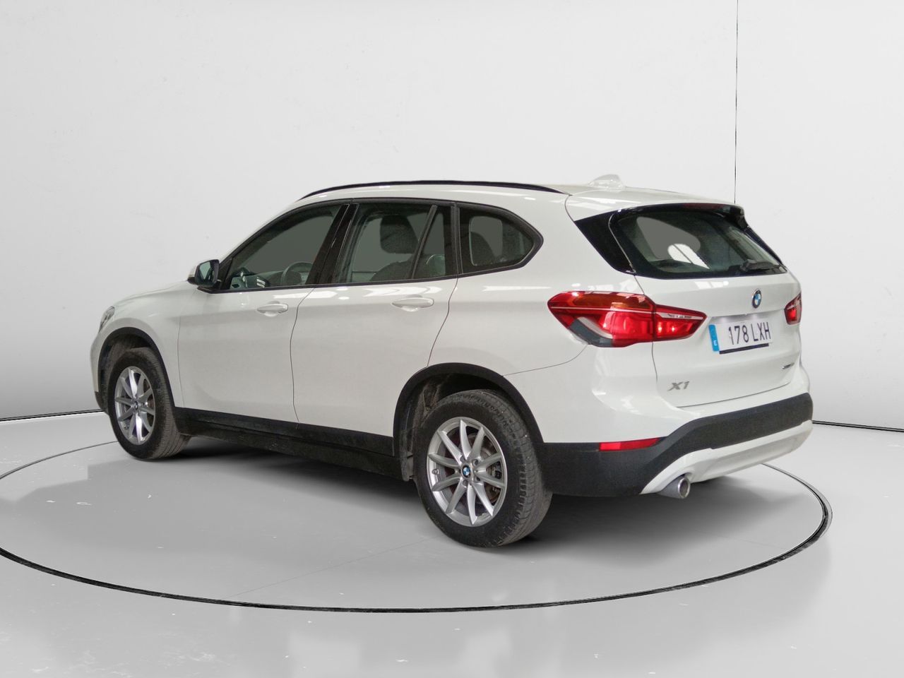 BMW X1 sDrive16d - foto 5