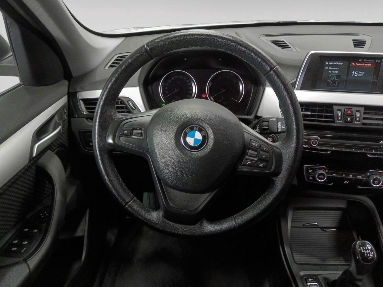 BMW X1 sDrive16d - foto 9