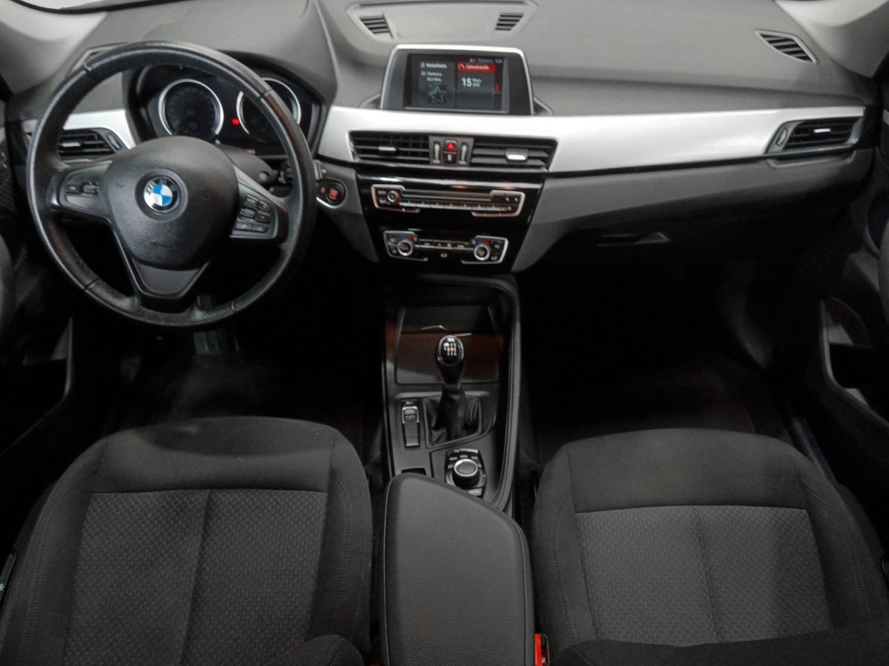 BMW X1 sDrive16d - foto 8