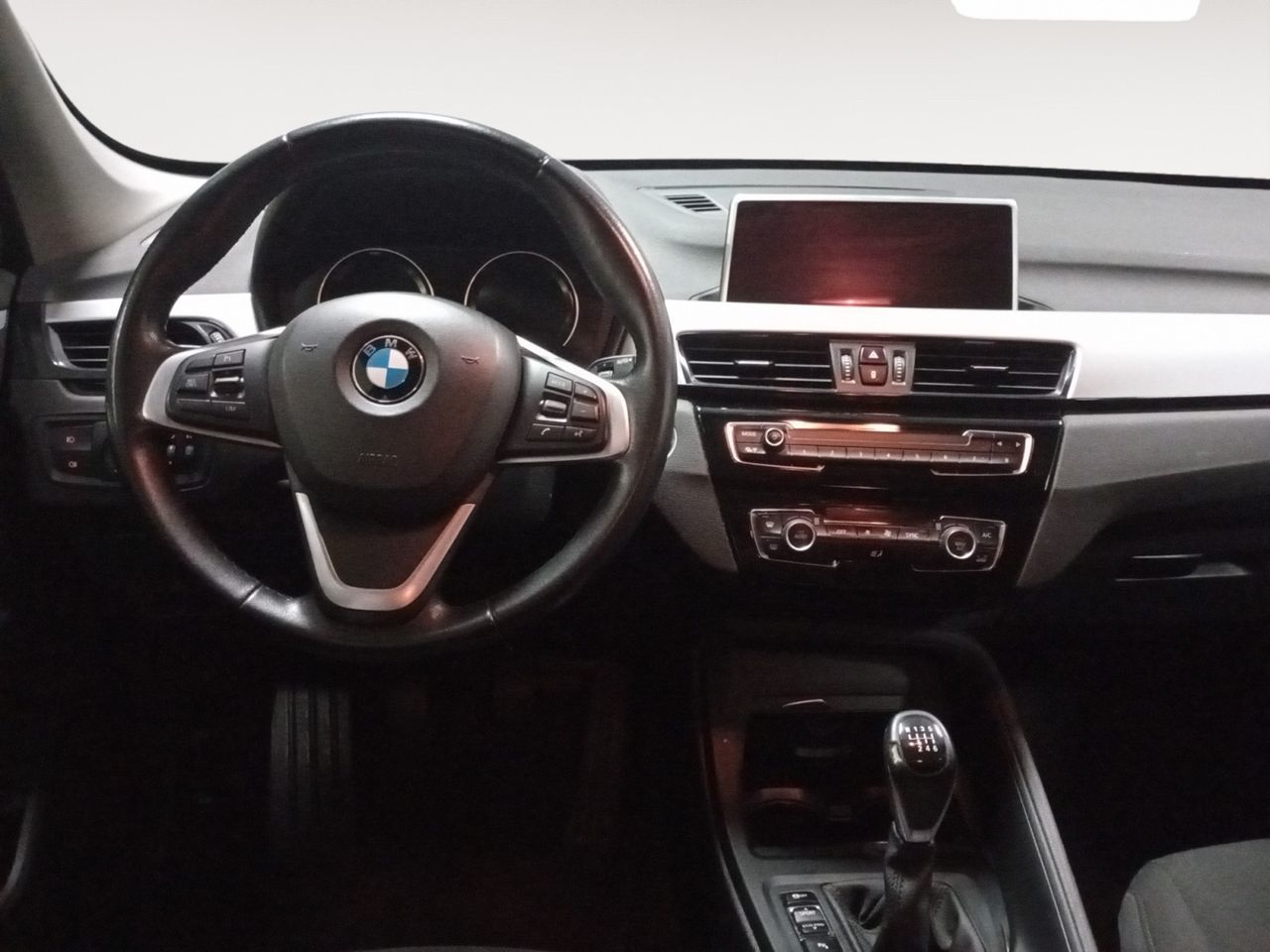 BMW X1 sDrive16d Business - foto 7