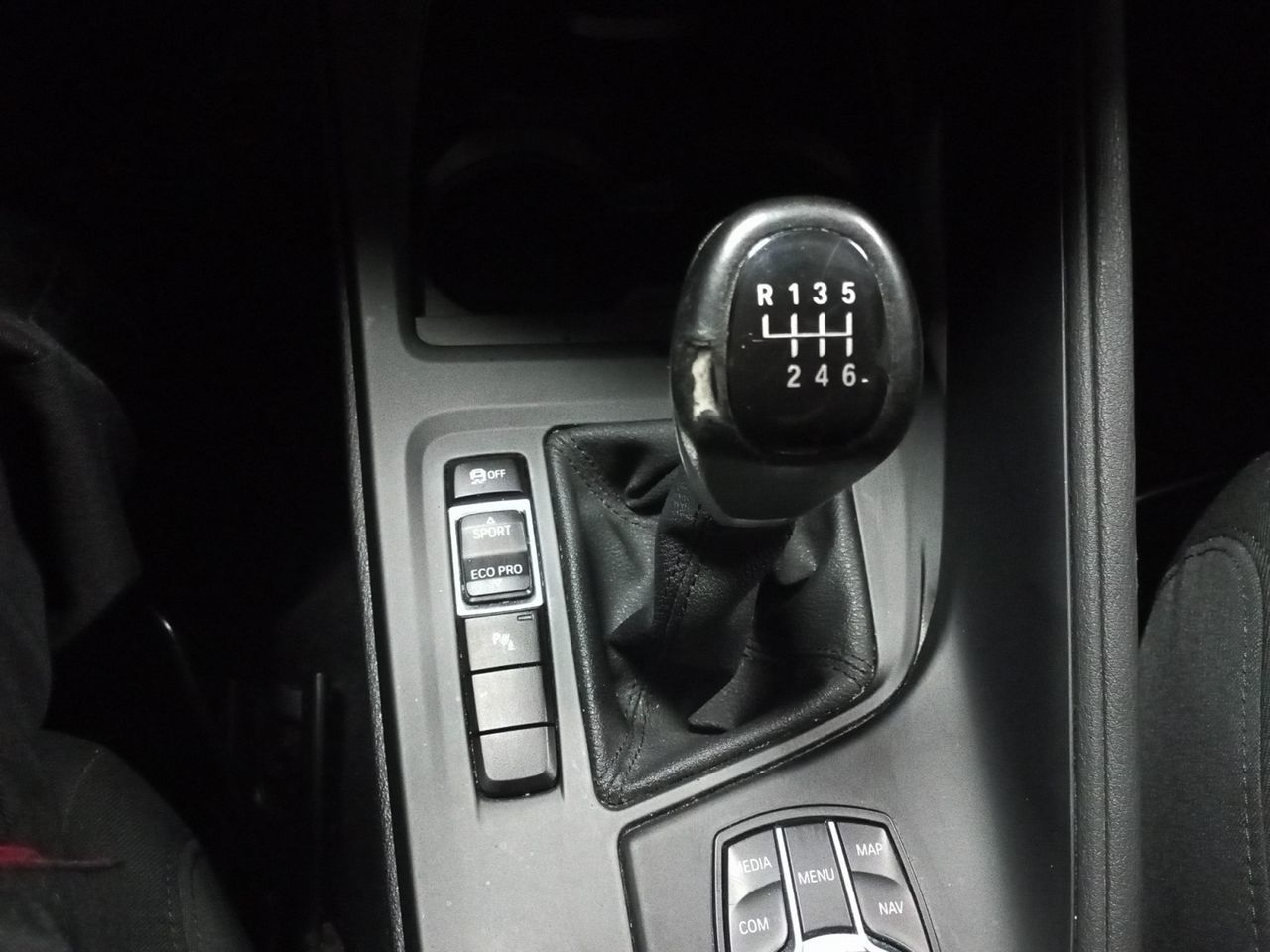 BMW X1 sDrive16d Business - foto 12
