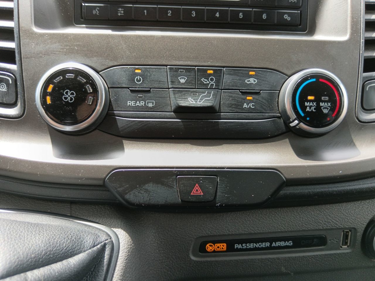 Ford Transit Custom Mixto 2.0 TDCi L1 320 Trend - foto 18