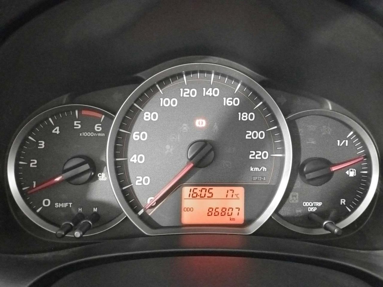 Toyota Yaris 90D City - foto 14