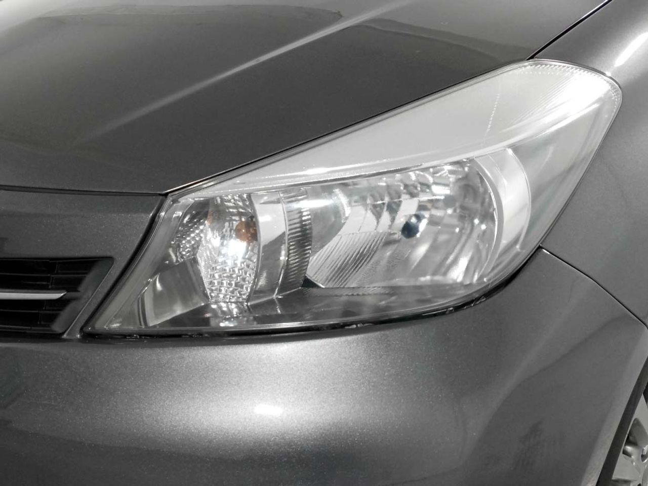 Toyota Yaris 90D City - foto 21