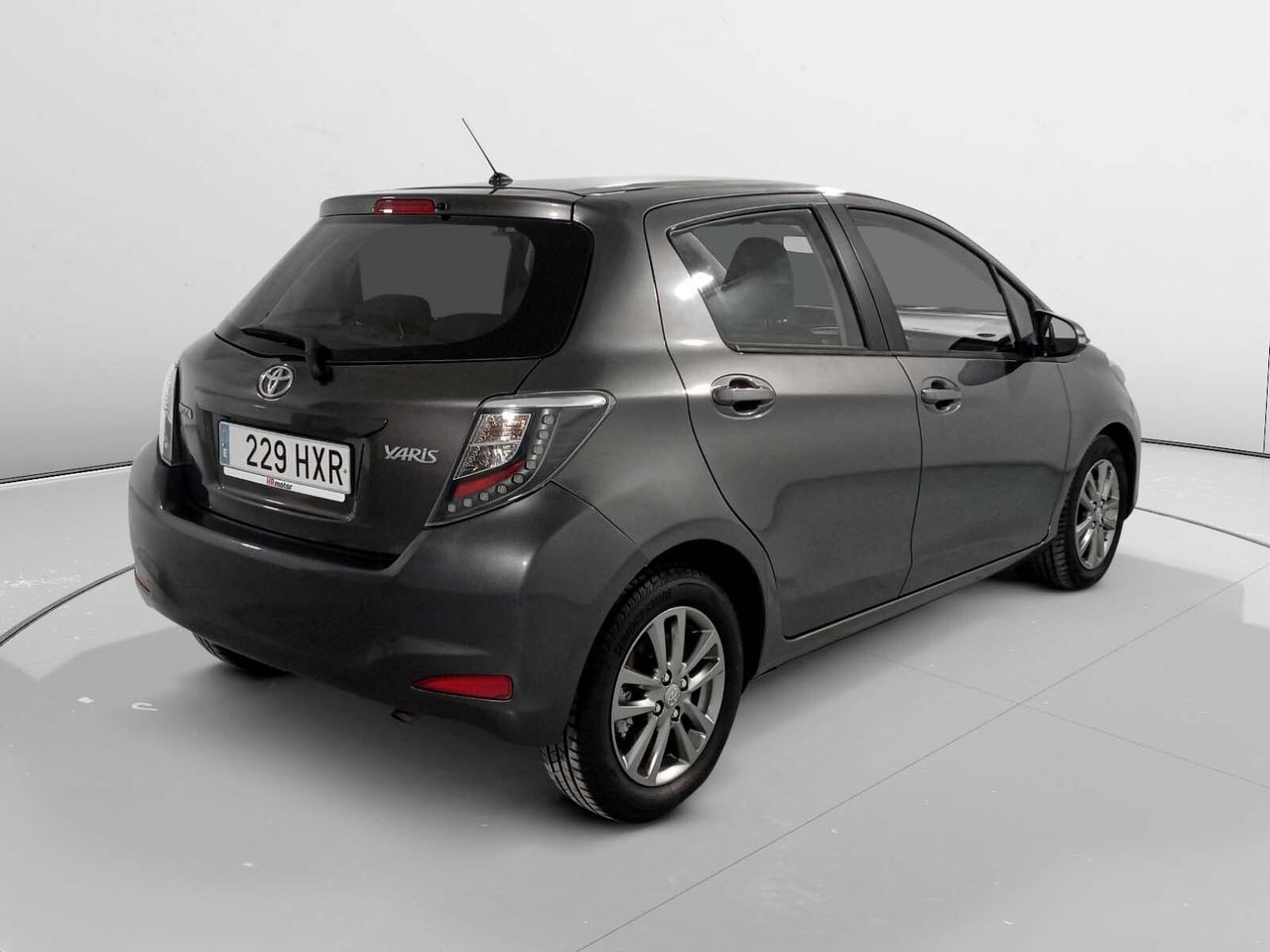 Toyota Yaris 90D City - foto 2