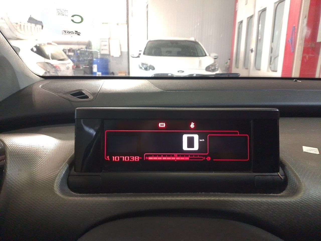 Citroën C4 Cactus BlueHDi 100 Feel - foto 14