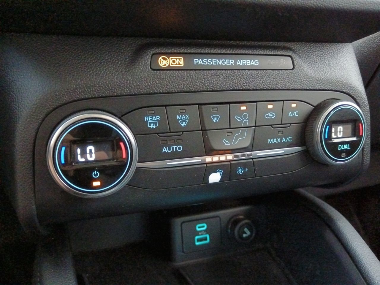 Ford Kuga 2.5 Duratec PHEV Titanium - foto 20