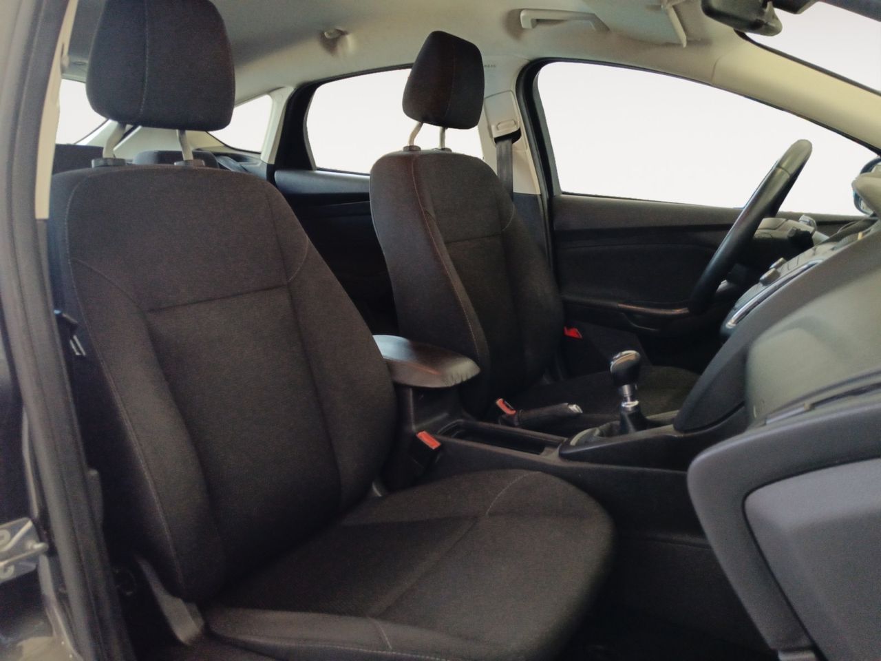 Ford Focus 1.5 TDCi Trend+ - foto 11