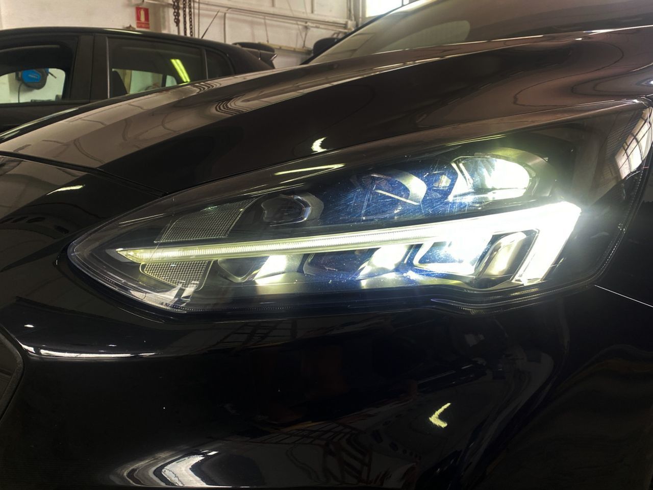Ford Focus 1.0 EcoBoost ST-Line - foto 22