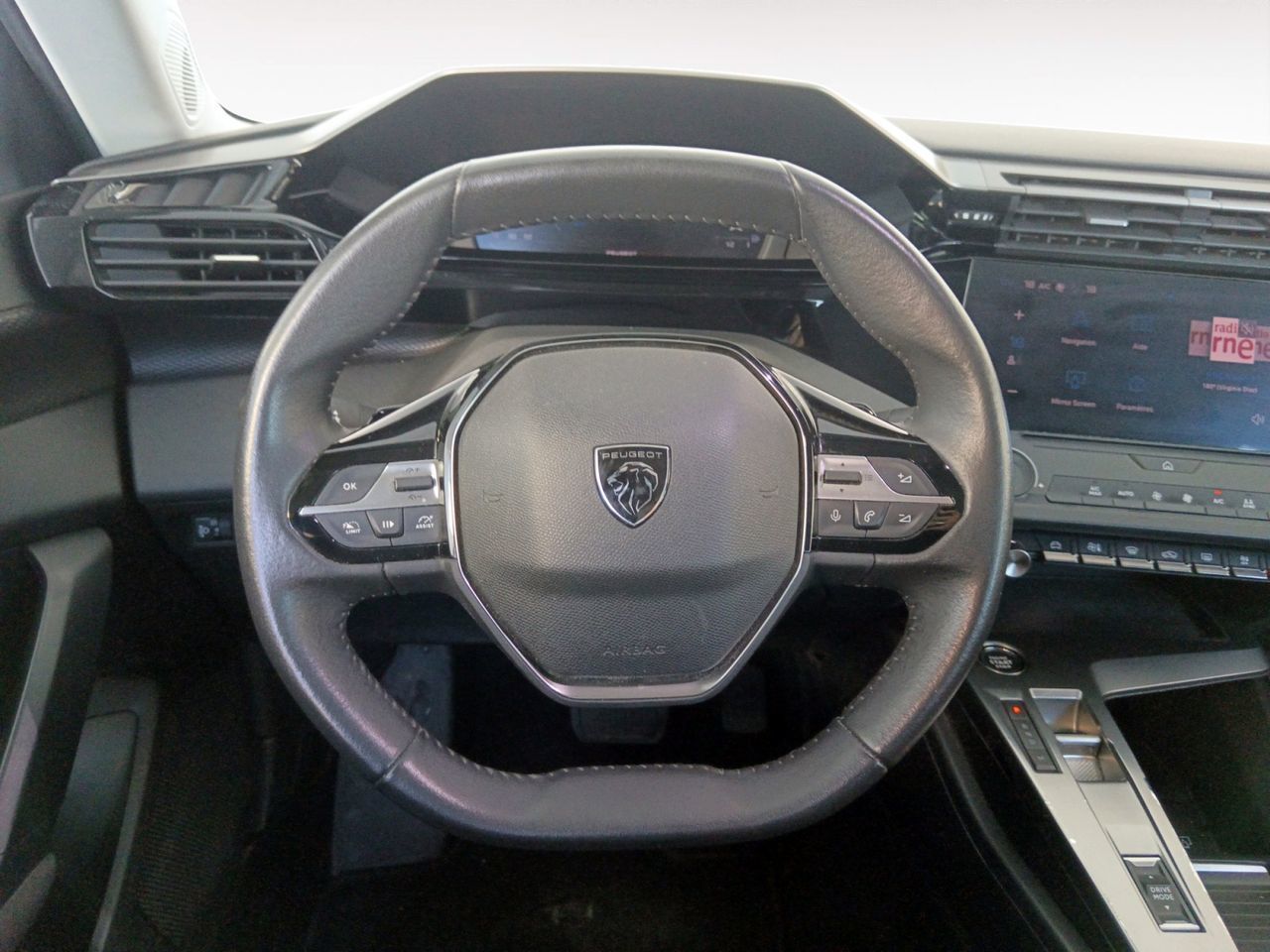 Peugeot 308 BlueHDi 130 Active Pack EAT8 - foto 8