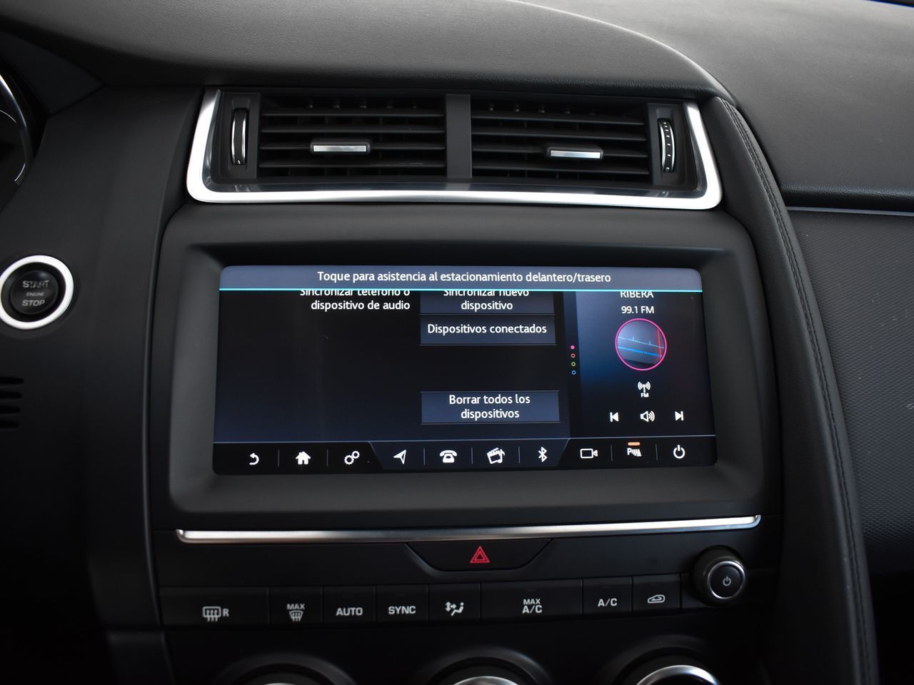 Jaguar E-Pace 2.0D - foto 20