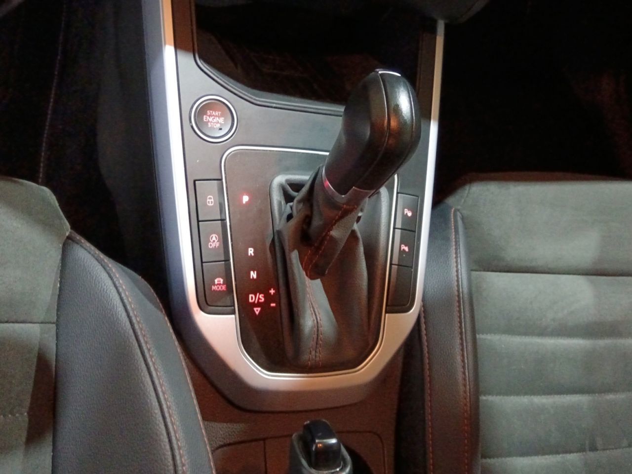 SEAT Arona 1.5 TSI FR XM DSG - foto 12