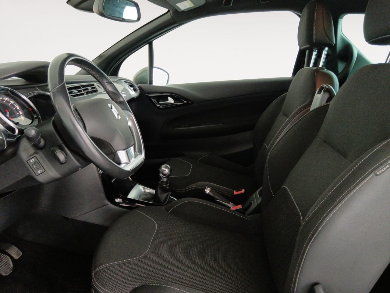DS DS 3 1.2 PureTech Style - foto 9