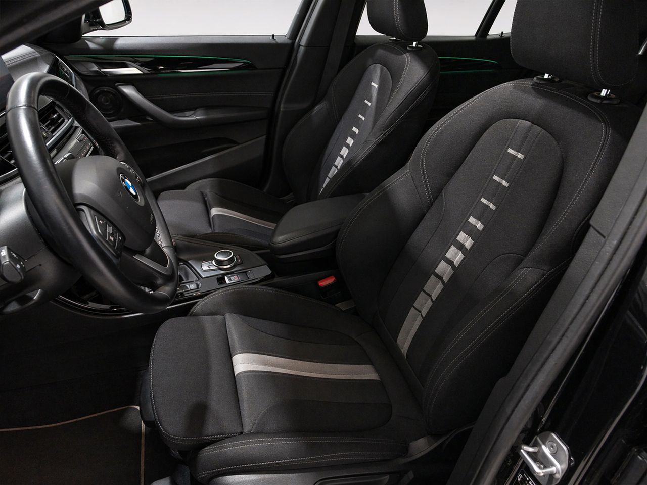 BMW X2 sDrive18i - foto 8