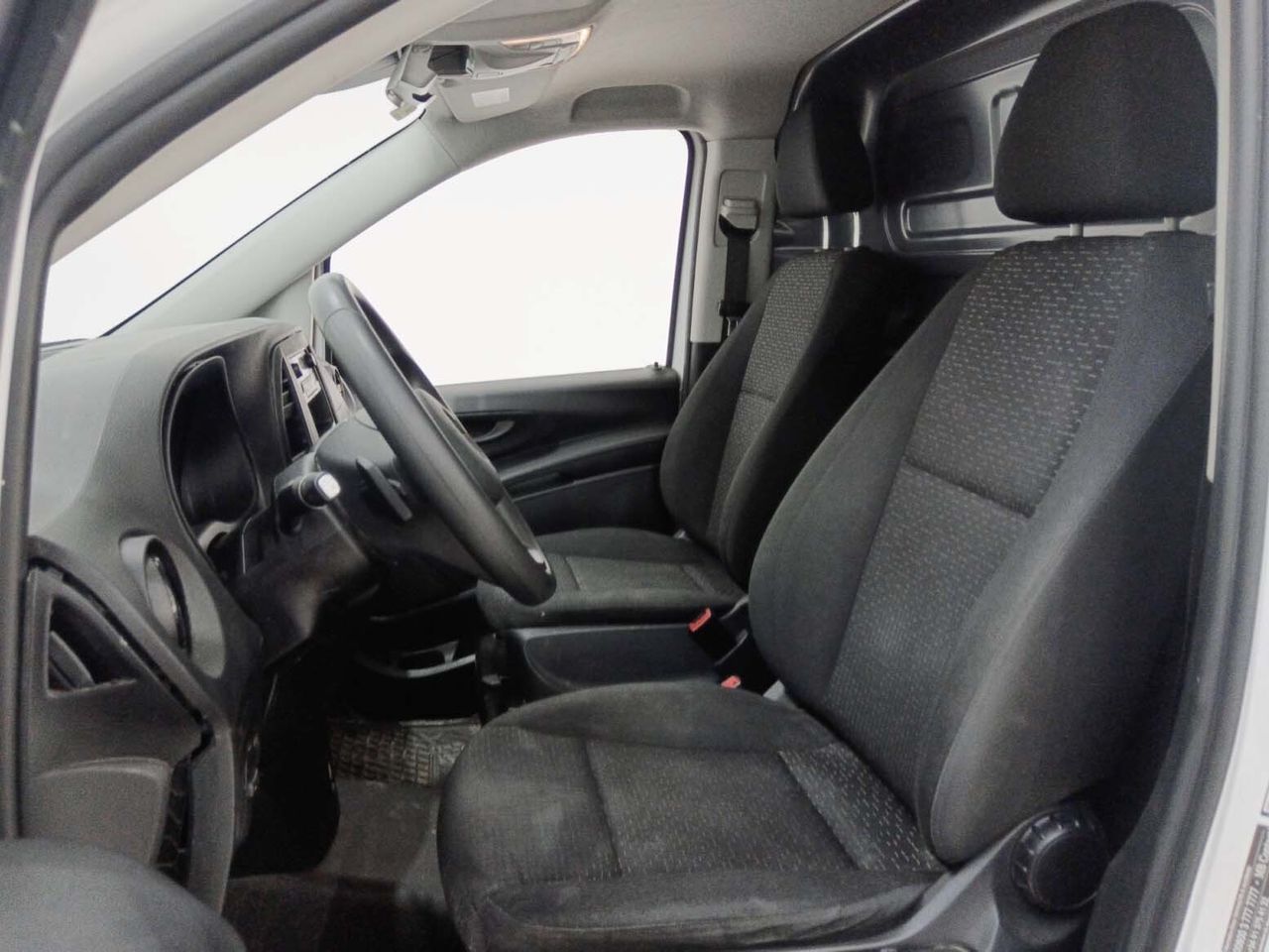 Mercedes-Benz Vito Furgon e-Vito 112 Larga - foto 8