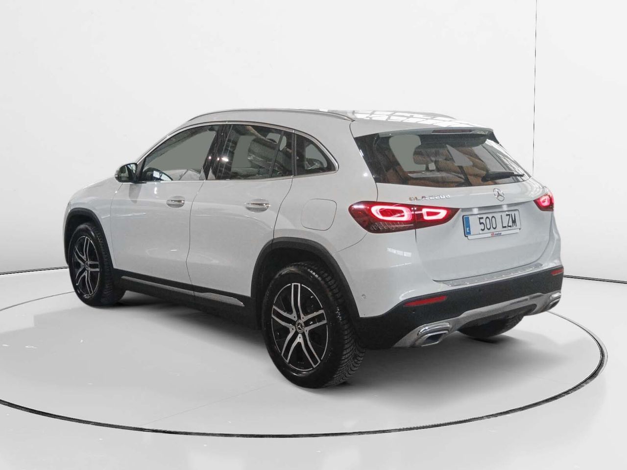 Mercedes-Benz GLA 220 d 4Matic - foto 4