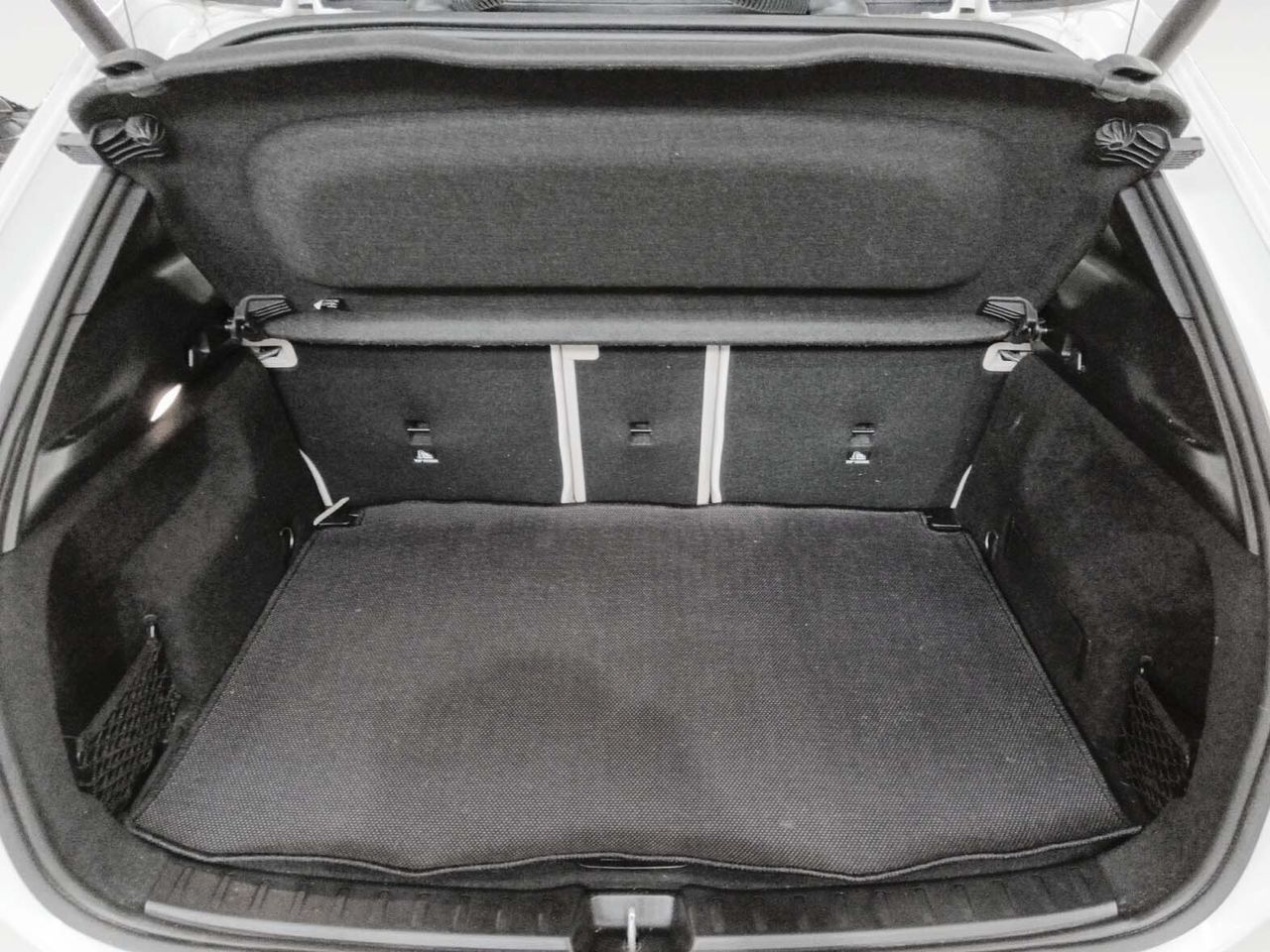 Mercedes-Benz GLA 220 d 4Matic - foto 12