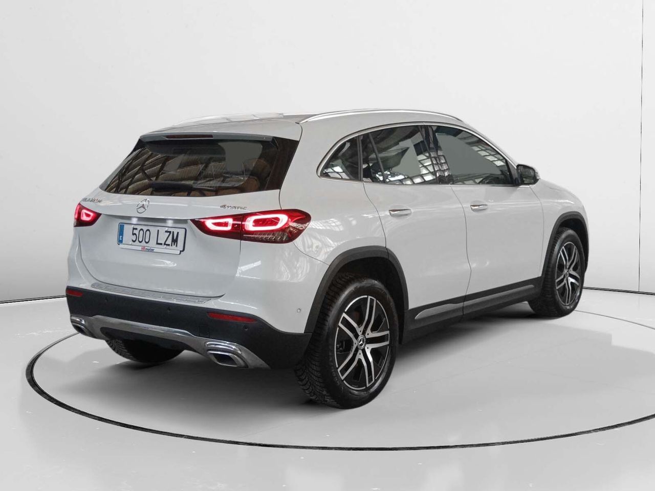 Mercedes-Benz GLA 220 d 4Matic - foto 2