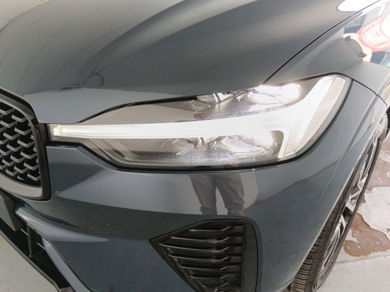 Volvo XC60 B4 D Plus Dark - foto 22