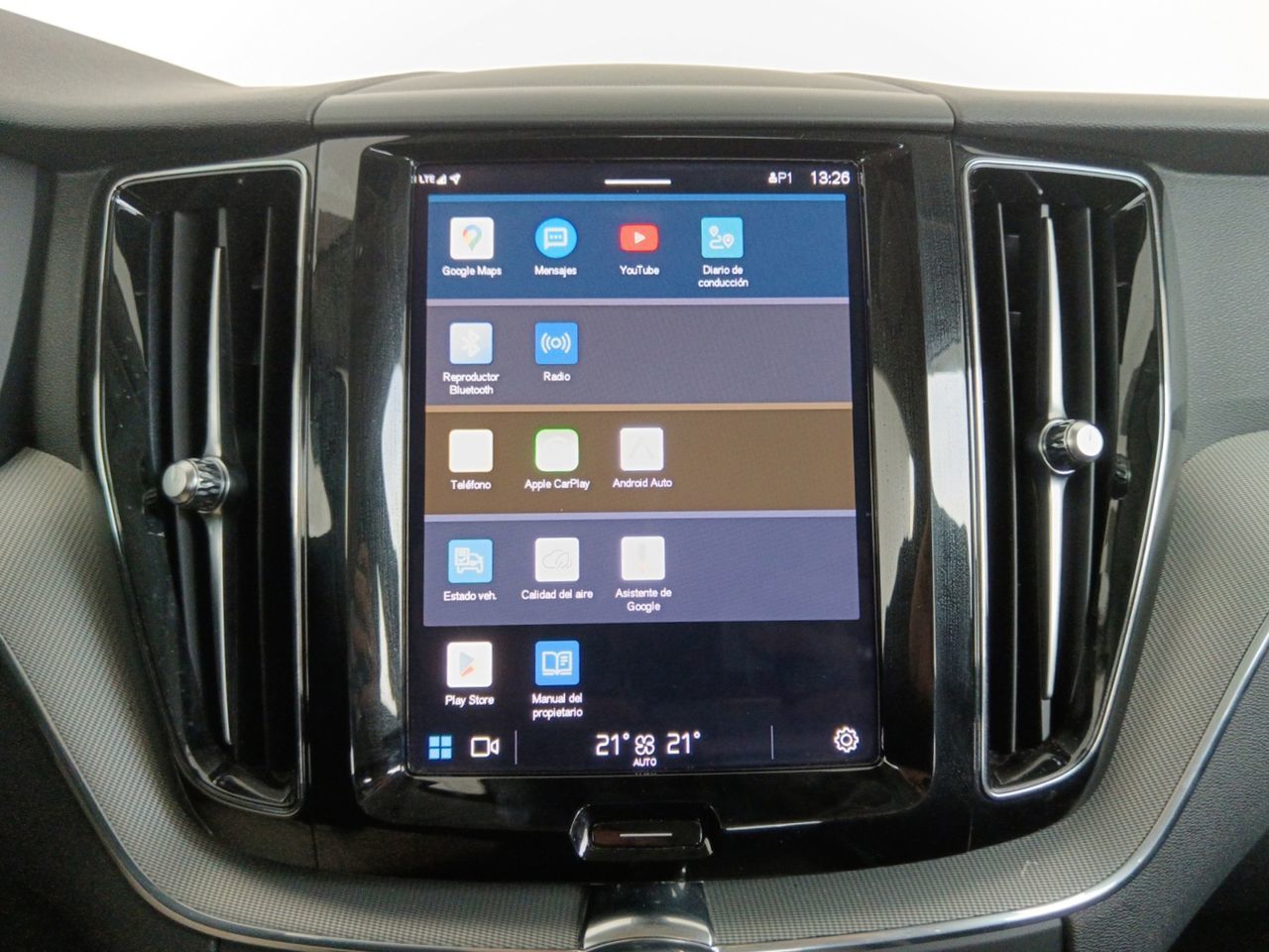 Volvo XC60 B4 D Plus Dark - foto 19