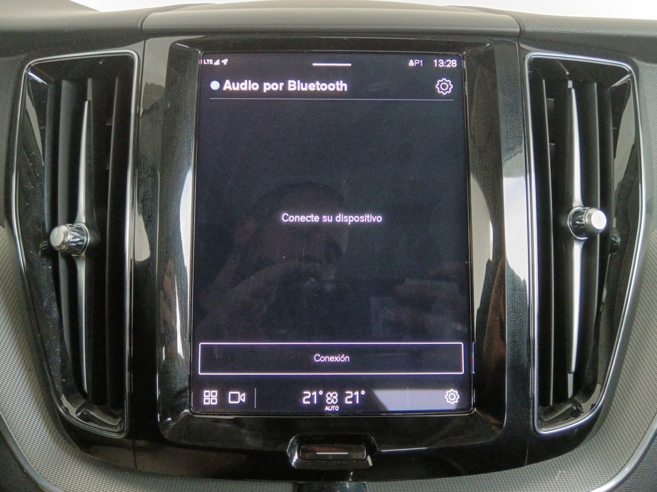 Volvo XC60 B4 D Plus Dark - foto 18