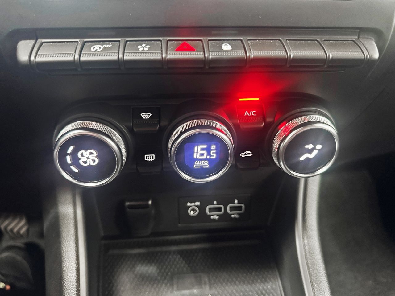 Renault Captur Zen TCe - foto 21