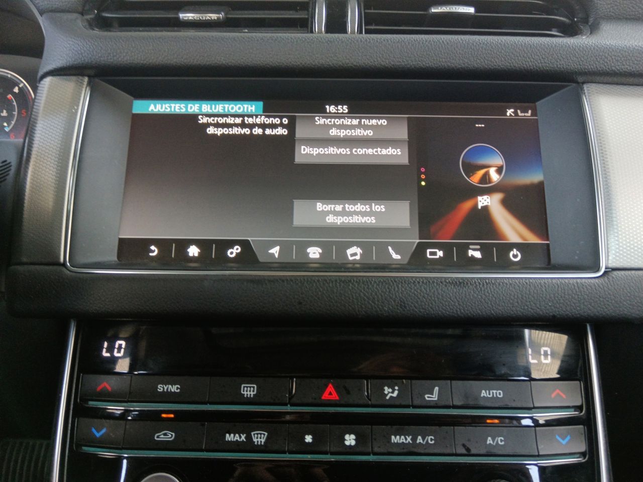Jaguar XF 2.0D I4 Prestige - foto 19