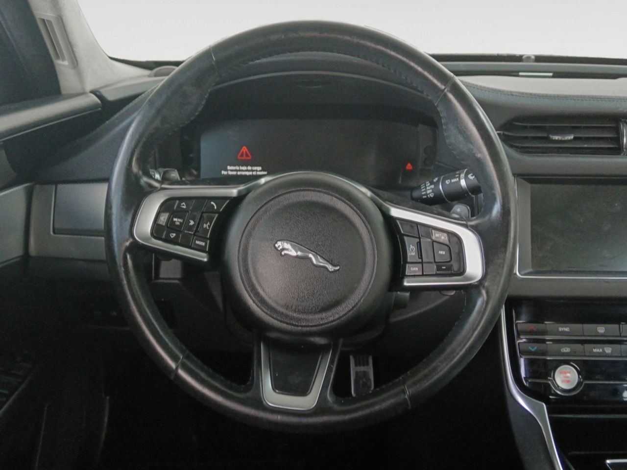 Jaguar XF 2.0D I4 Prestige - foto 8
